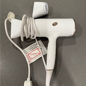 T3 White and Gold Hair Dryer with Nozzle